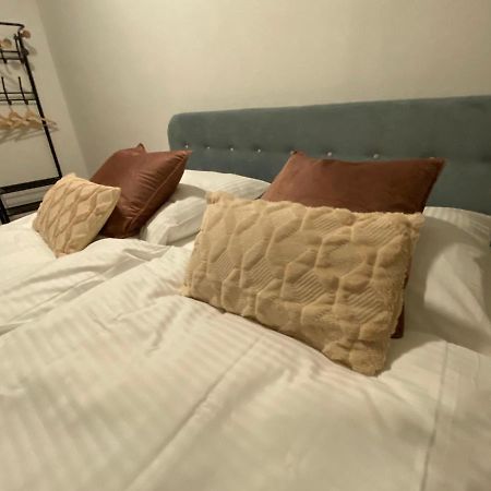 Urbansuites - Modern & Zentral In Der City - Dein Zuhause In Stuttgart Kültér fotó