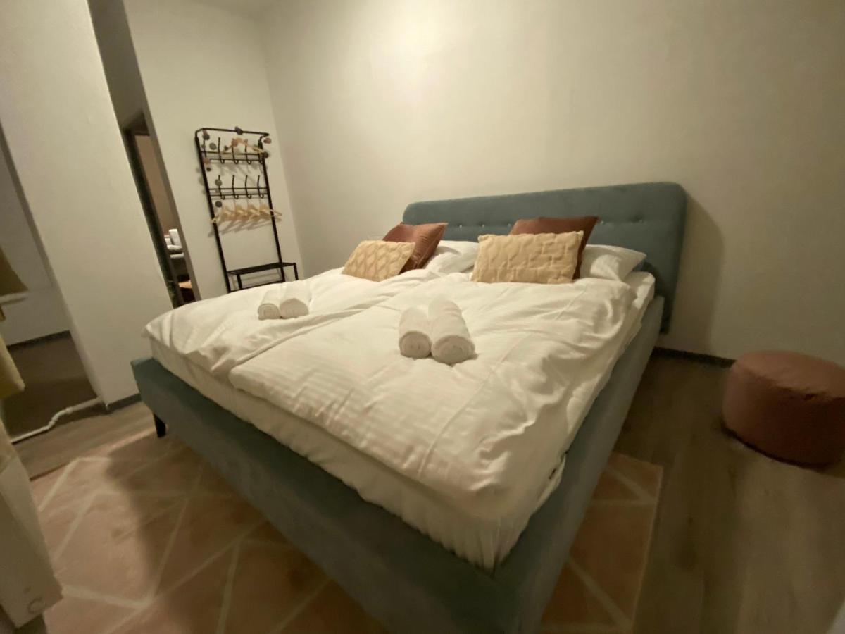 Urbansuites - Modern & Zentral In Der City - Dein Zuhause In Stuttgart Kültér fotó