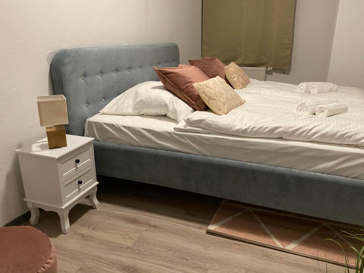 Urbansuites - Modern & Zentral In Der City - Dein Zuhause In Stuttgart Kültér fotó