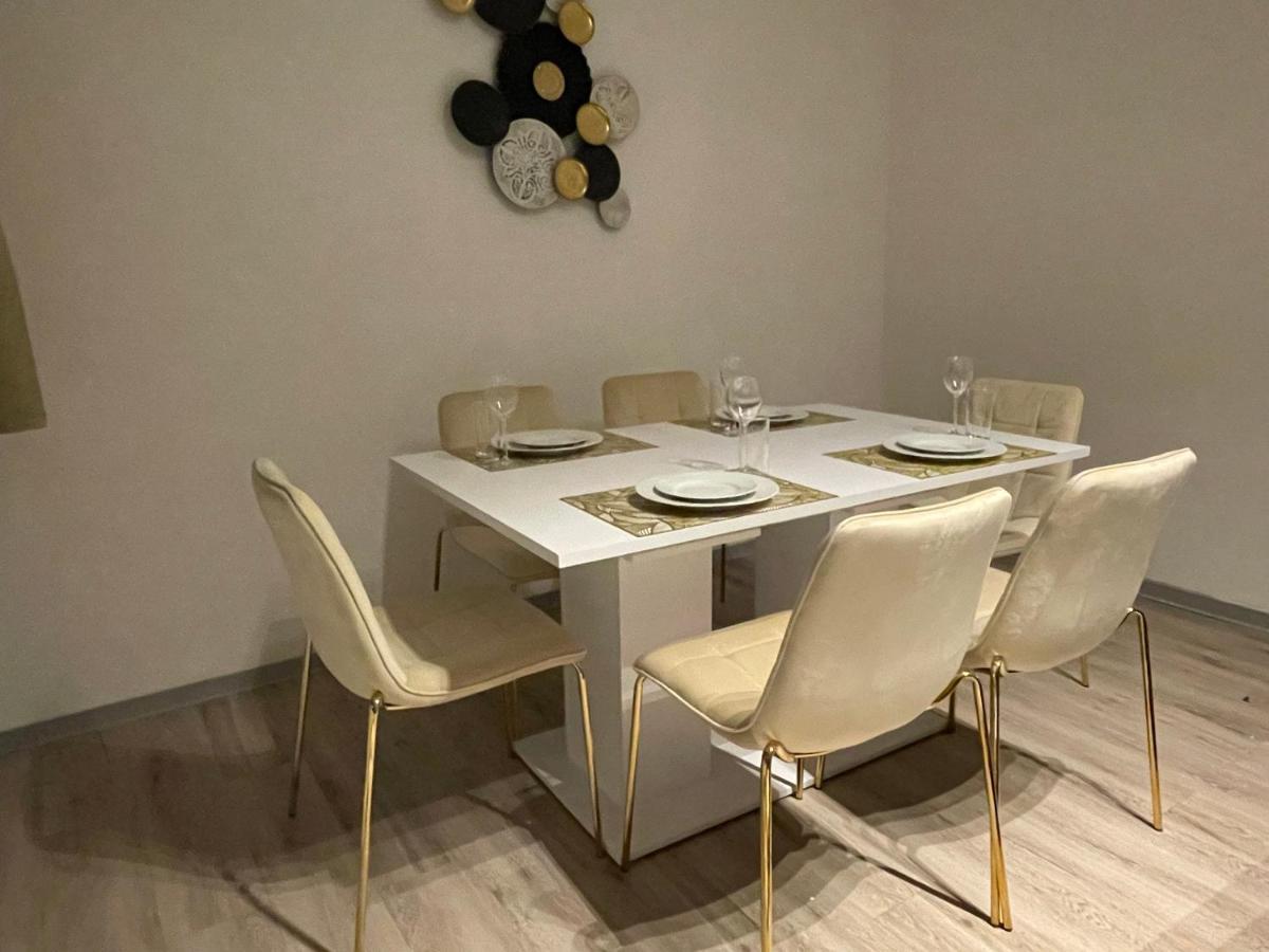 Urbansuites - Modern & Zentral In Der City - Dein Zuhause In Stuttgart Kültér fotó