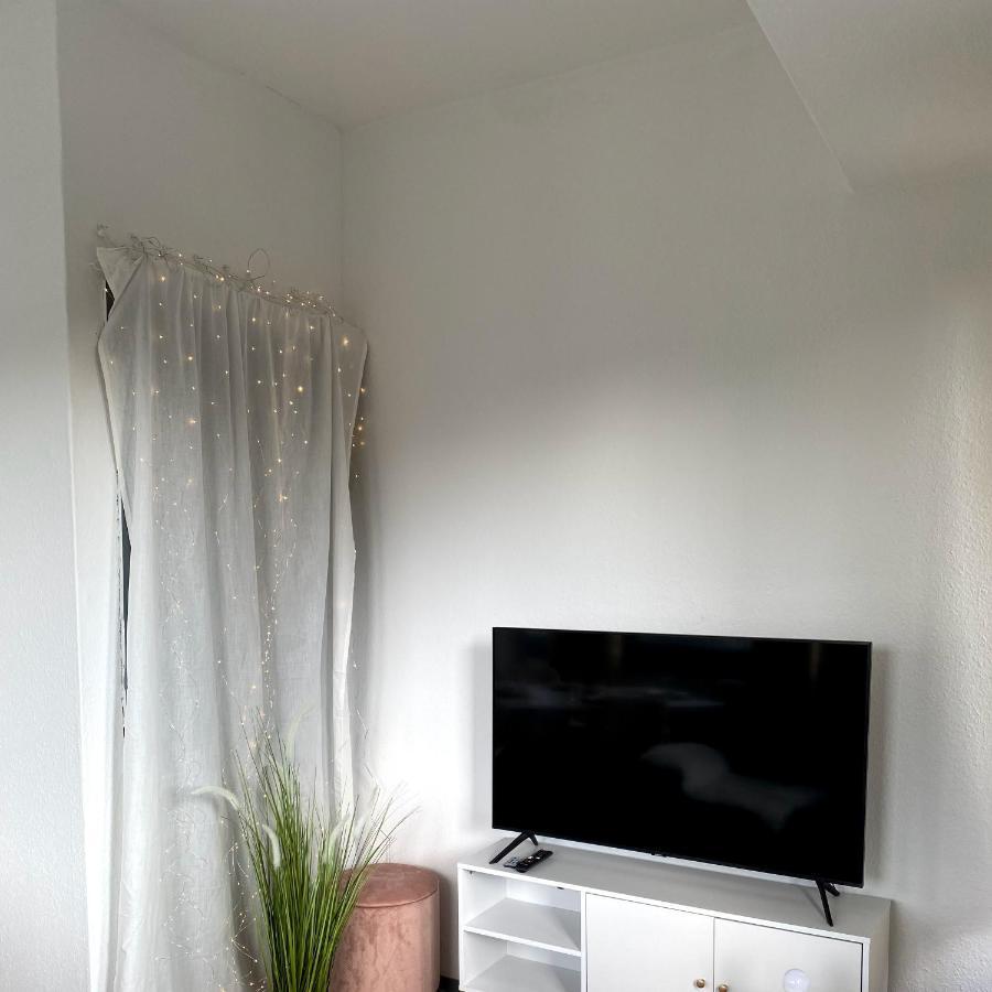 Urbansuites - Modern & Zentral In Der City - Dein Zuhause In Stuttgart Kültér fotó