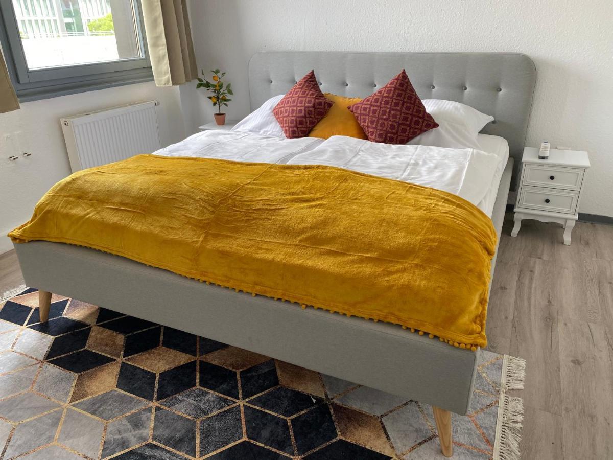 Urbansuites - Modern & Zentral In Der City - Dein Zuhause In Stuttgart Kültér fotó