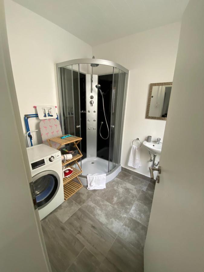 Urbansuites - Modern & Zentral In Der City - Dein Zuhause In Stuttgart Kültér fotó